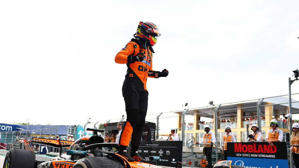 Piastri esulta dopo la vittoria a Miami